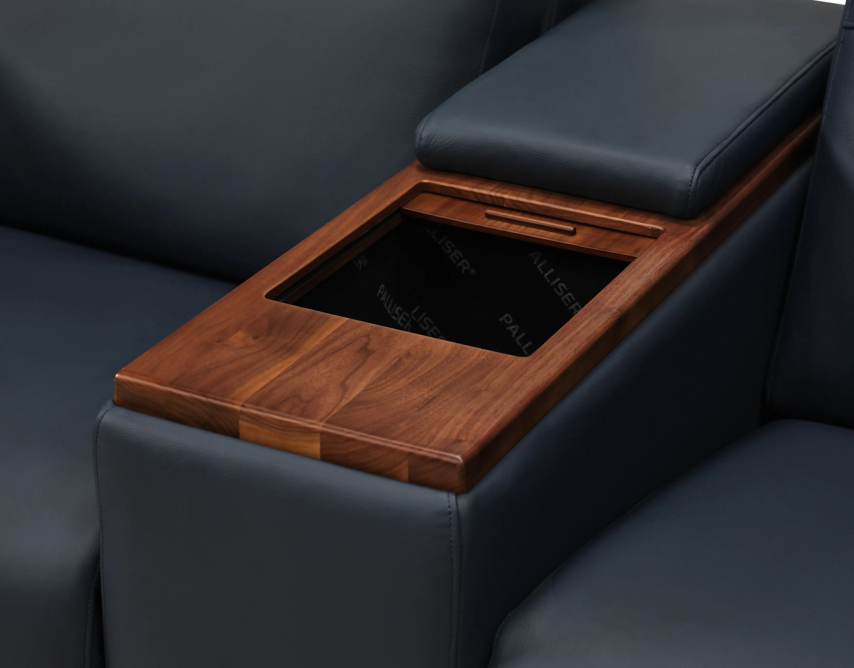 Sanibel 40111 Triple Reclining Sofa (+50 fabrics) 29 Sanibel 40111 Triple Reclining Sofa (+50 fabrics)