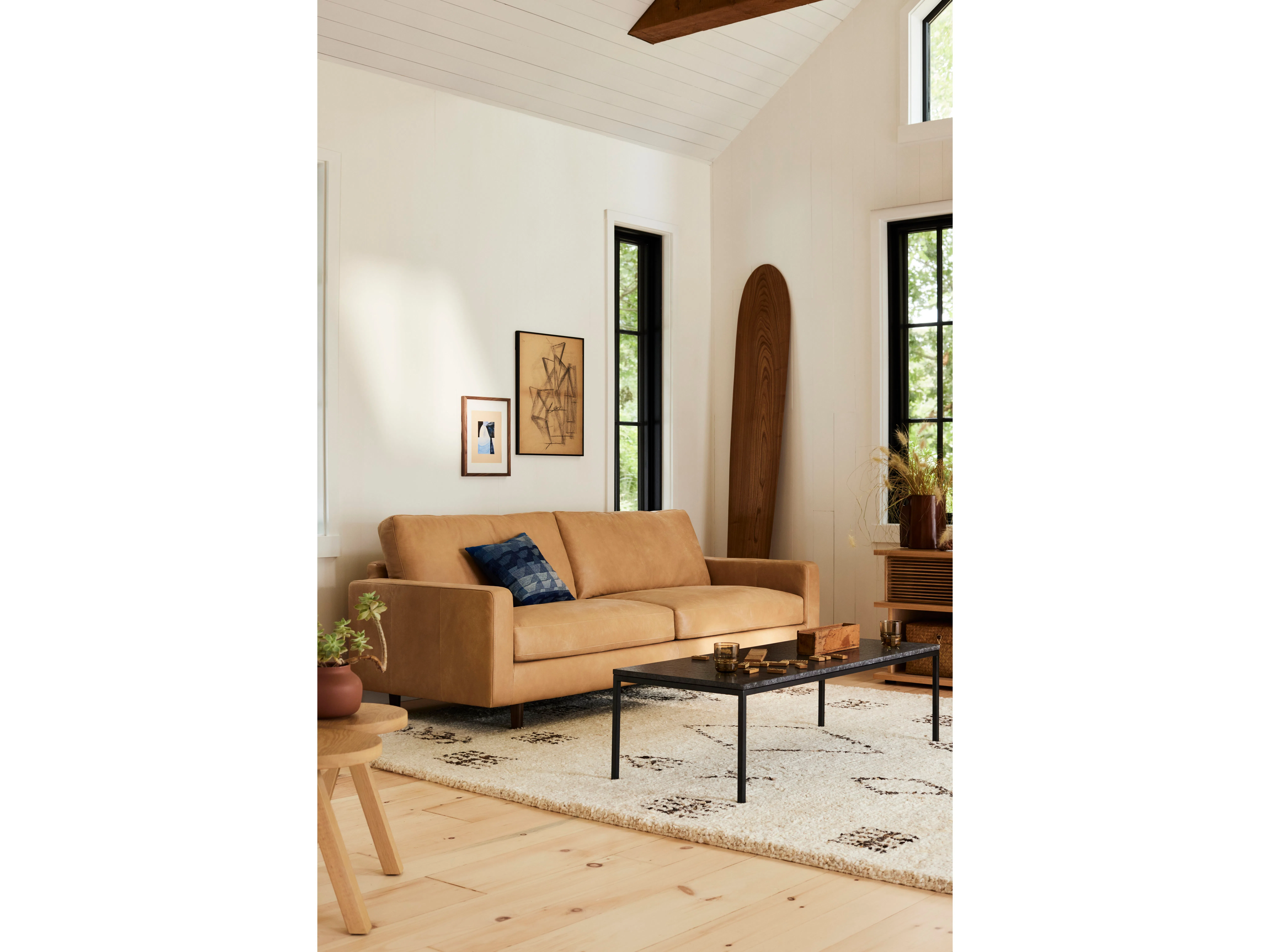 Oscar 77158 Sofa (76", 85" or 93") +100 leathers 24 Oscar 77158 Sofa (76", 85" or 93") +100 leathers