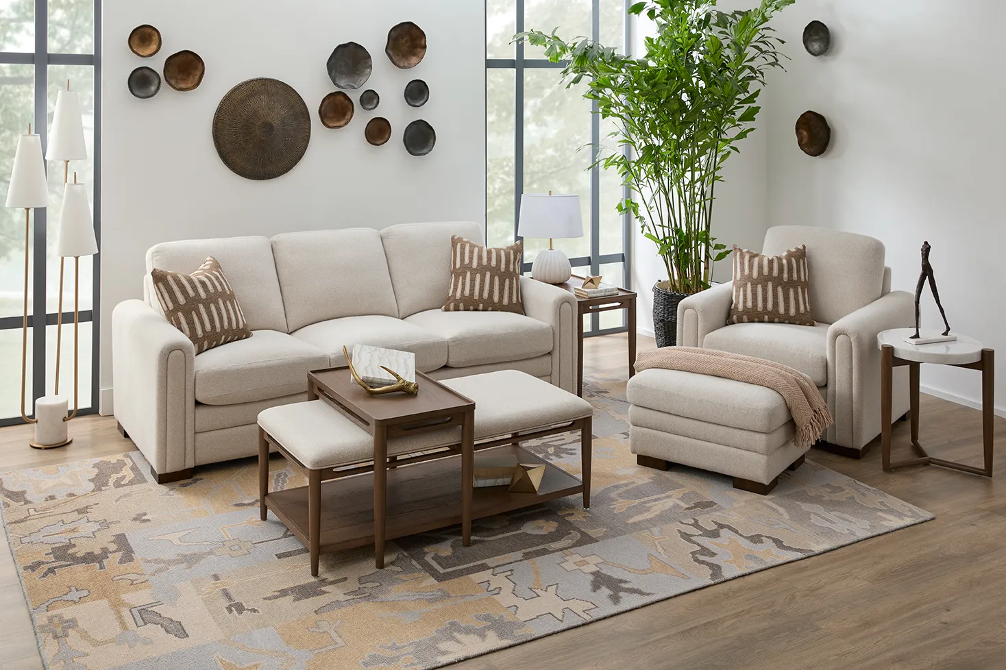 Rudy 5565 Sofa 93" (+90 fabrics) 15 Rudy 5565 Sofa 93" (+90 fabrics)