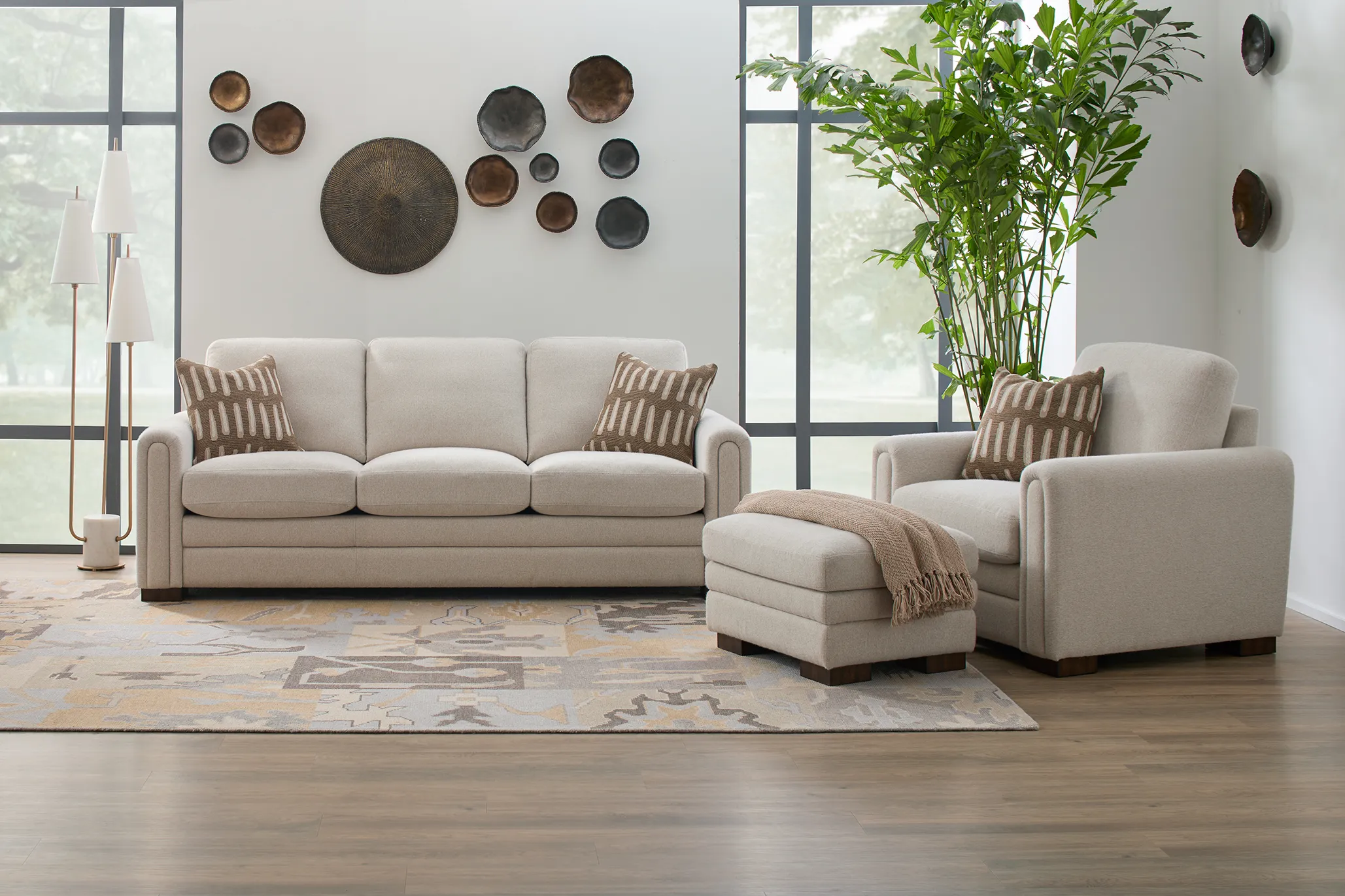 Rudy 5565 Sofa 93" (+90 fabrics) 16 Rudy 5565 Sofa 93" (+90 fabrics)