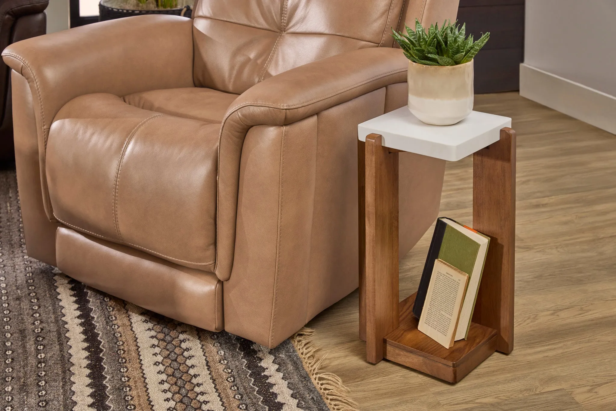 Lincoln Accent Table 6 Lincoln Accent Table