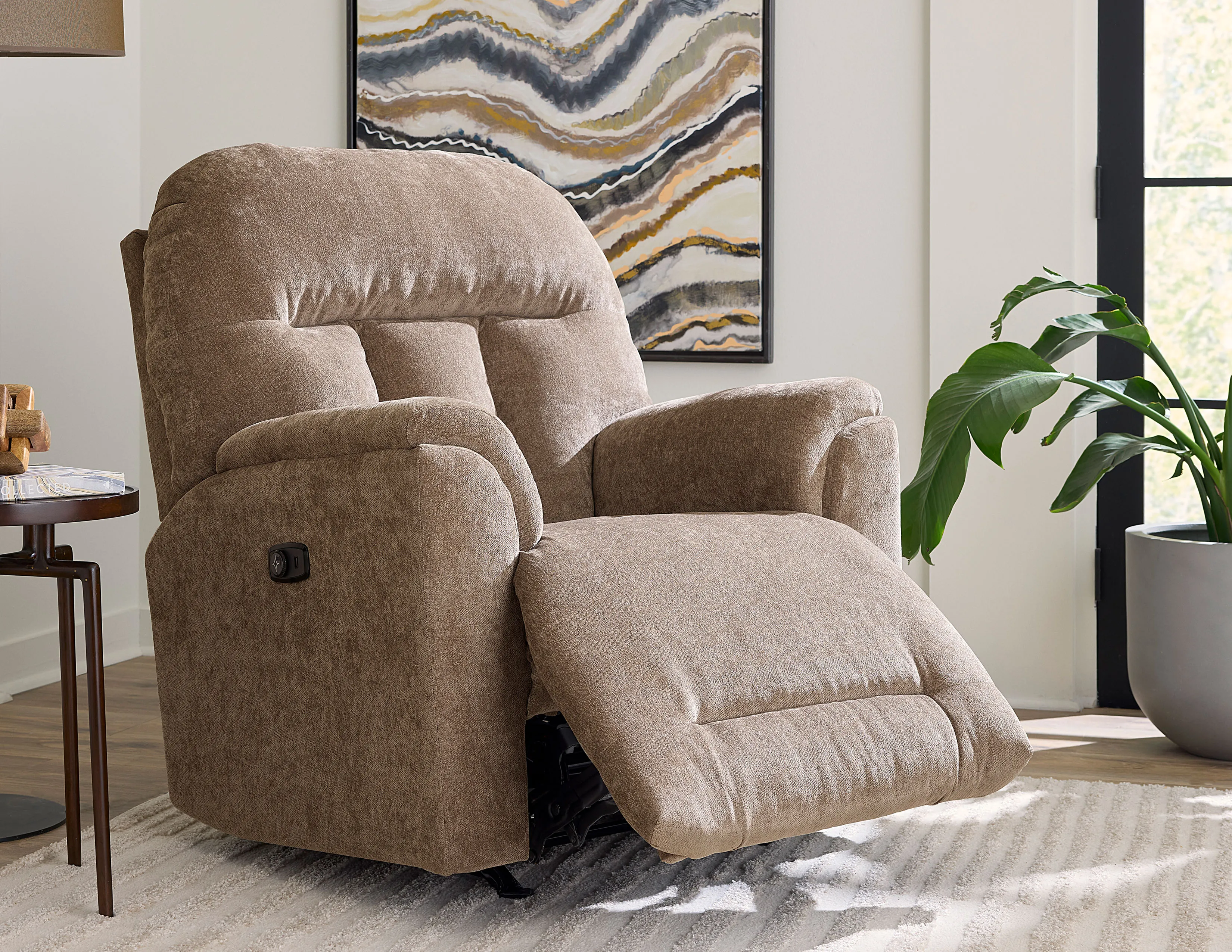 Suitably Recliner (+100 fabrics) 3 mechanisms 15 Suitably Recliner (+100 fabrics) 3 mechanisms