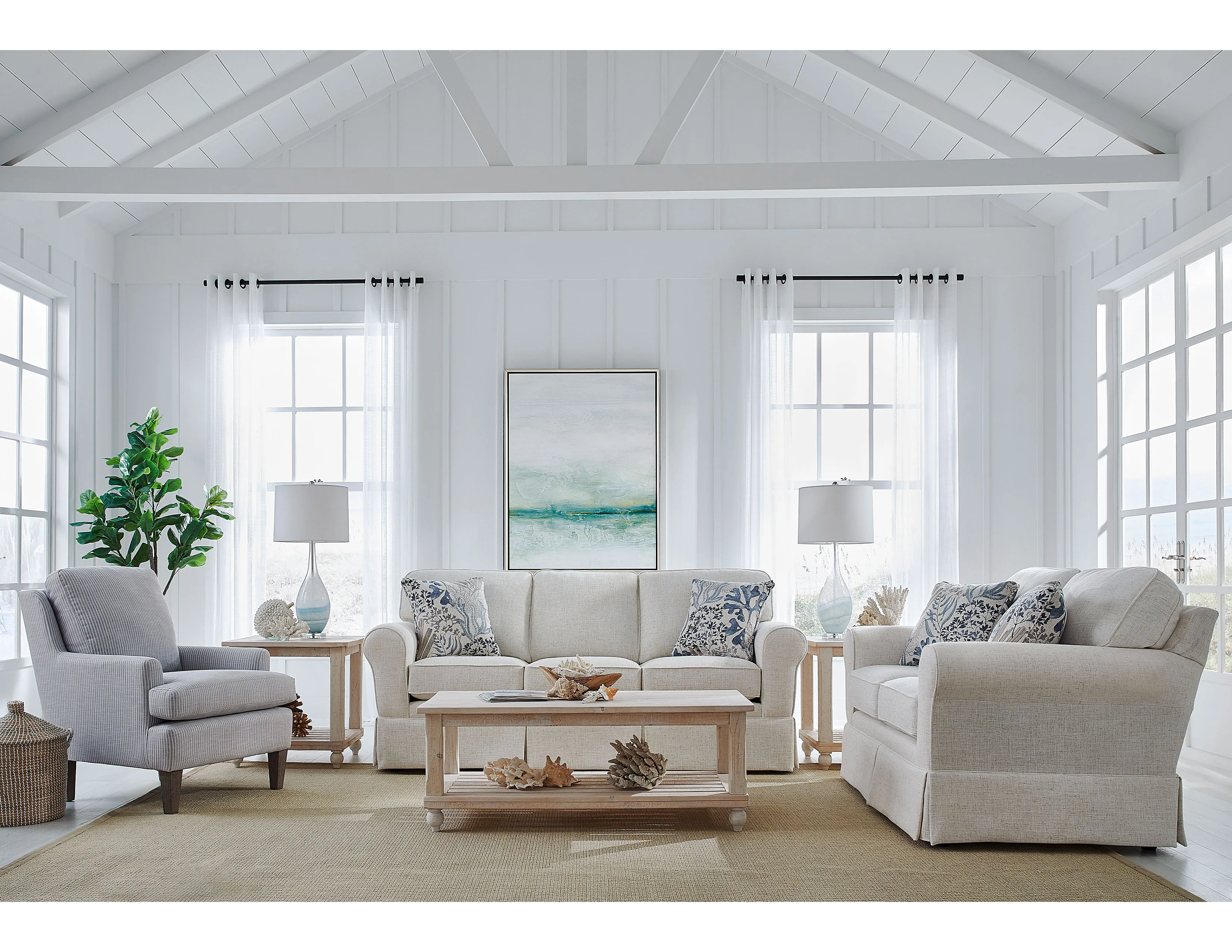 Susanna Club Chair (+139 fabrics) 15 Susanna Club Chair (+139 fabrics)