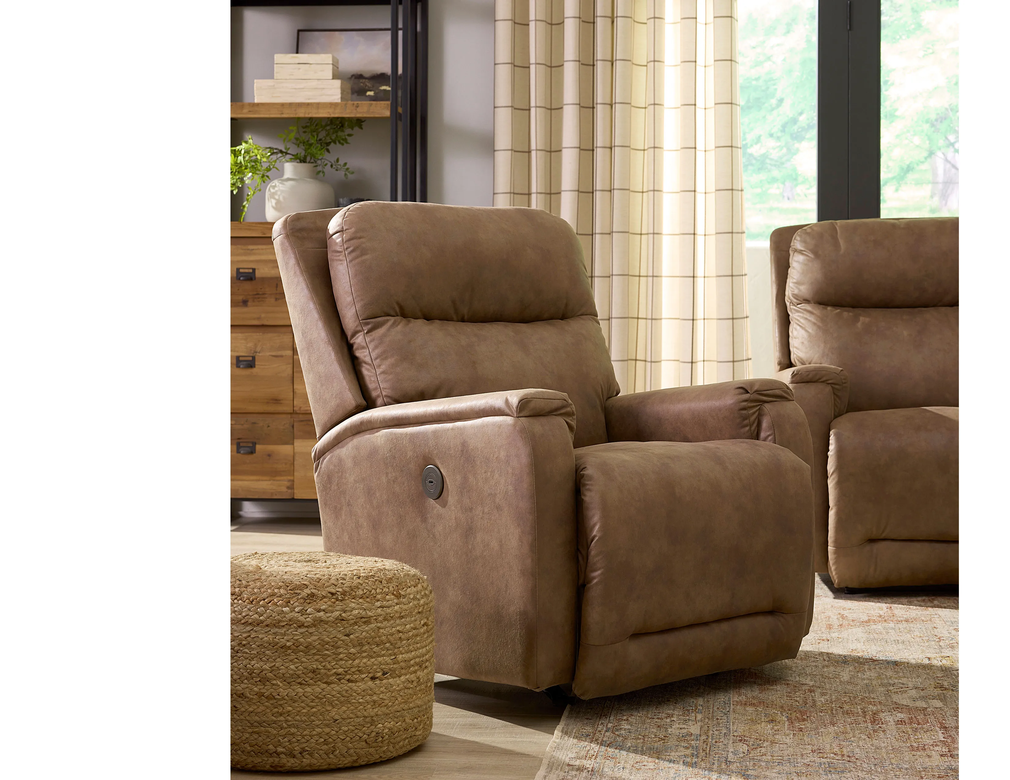 Derek Recliner (+100 fabrics) 3 mechanisms 18 Derek Recliner (+100 fabrics) 3 mechanisms