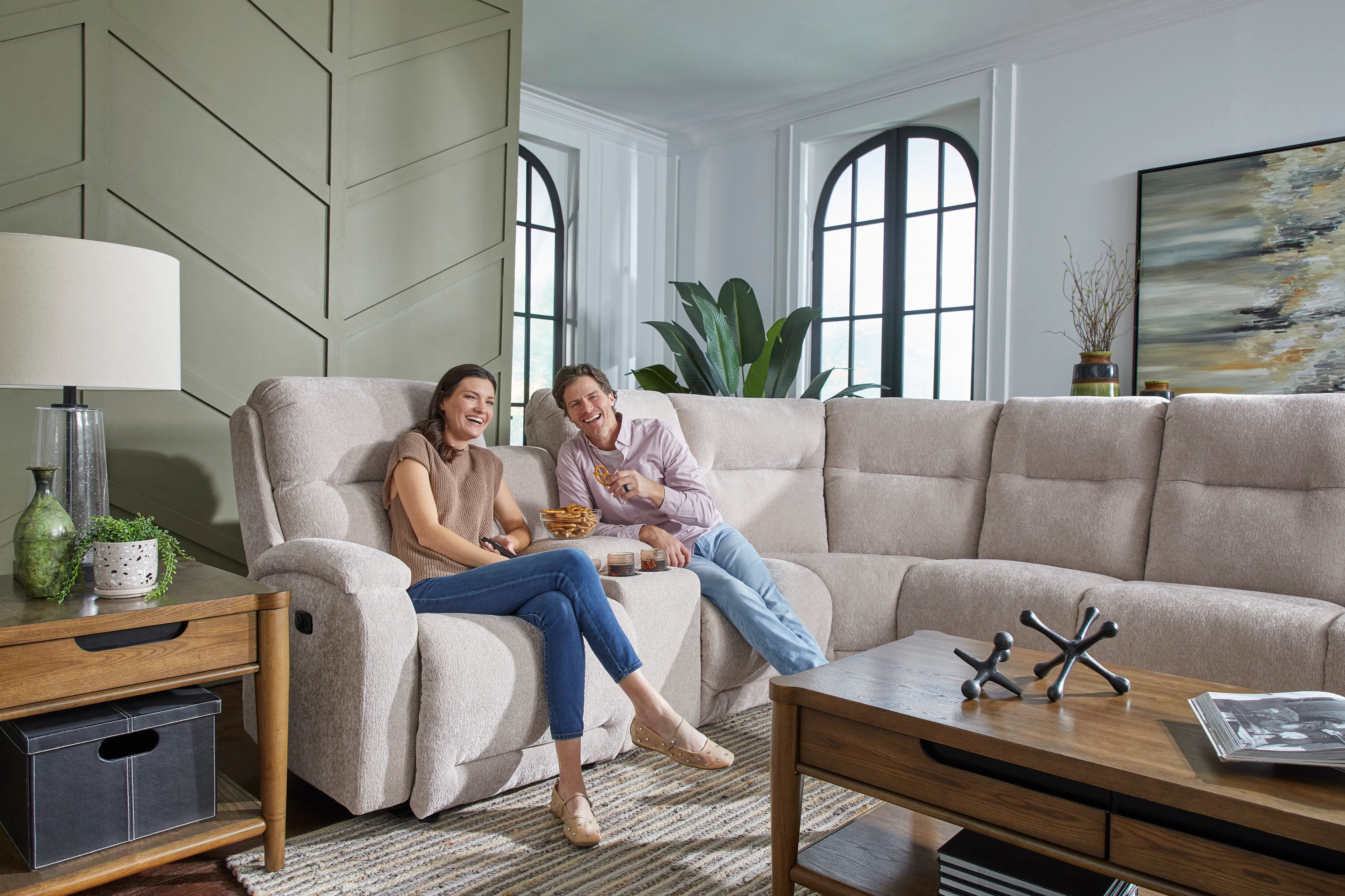Maverly Reclining Sectional (+100 fabrics) 10 Maverly Reclining Sectional (+100 fabrics)