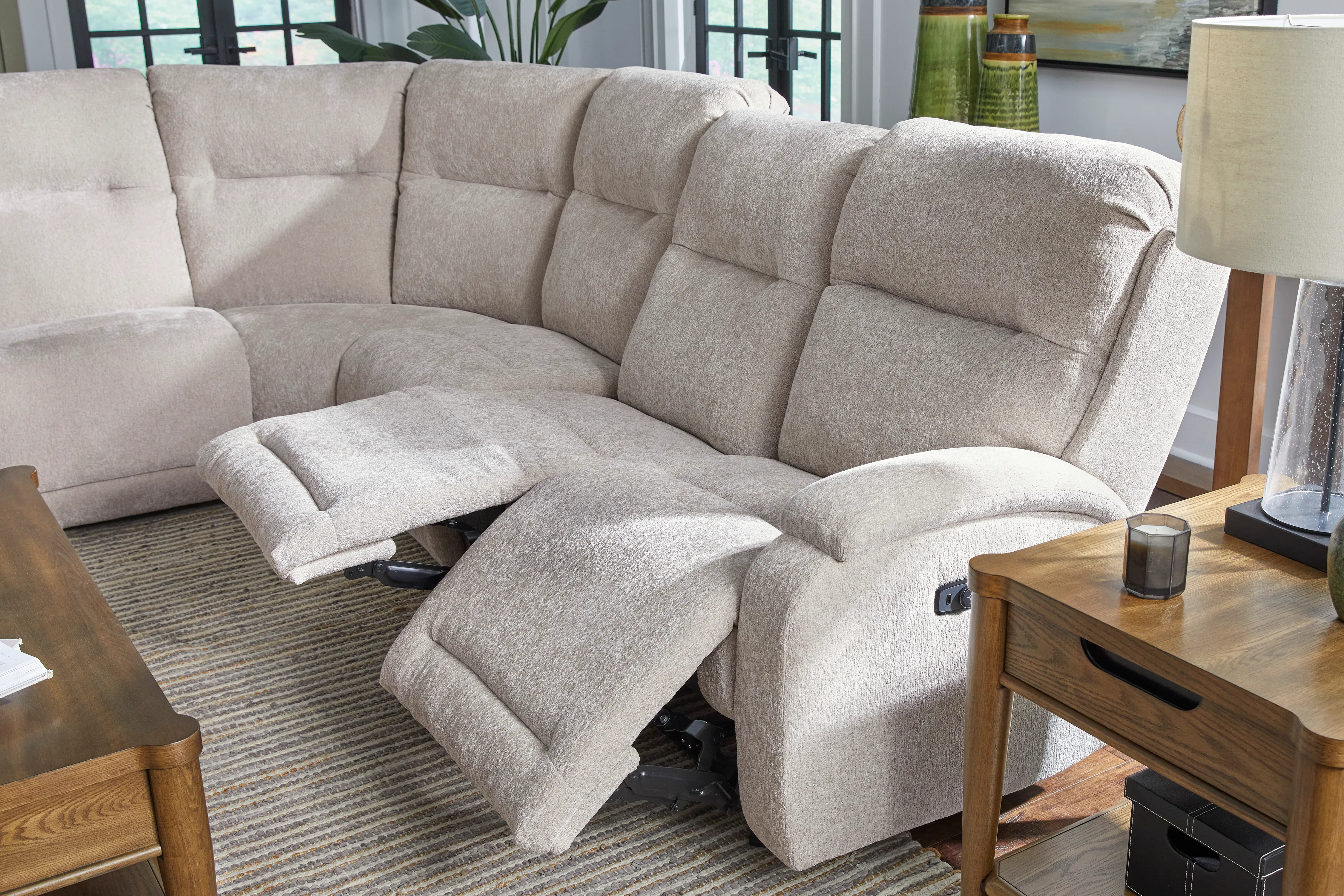 Maverly Reclining Sectional (+100 fabrics) 14 Maverly Reclining Sectional (+100 fabrics)