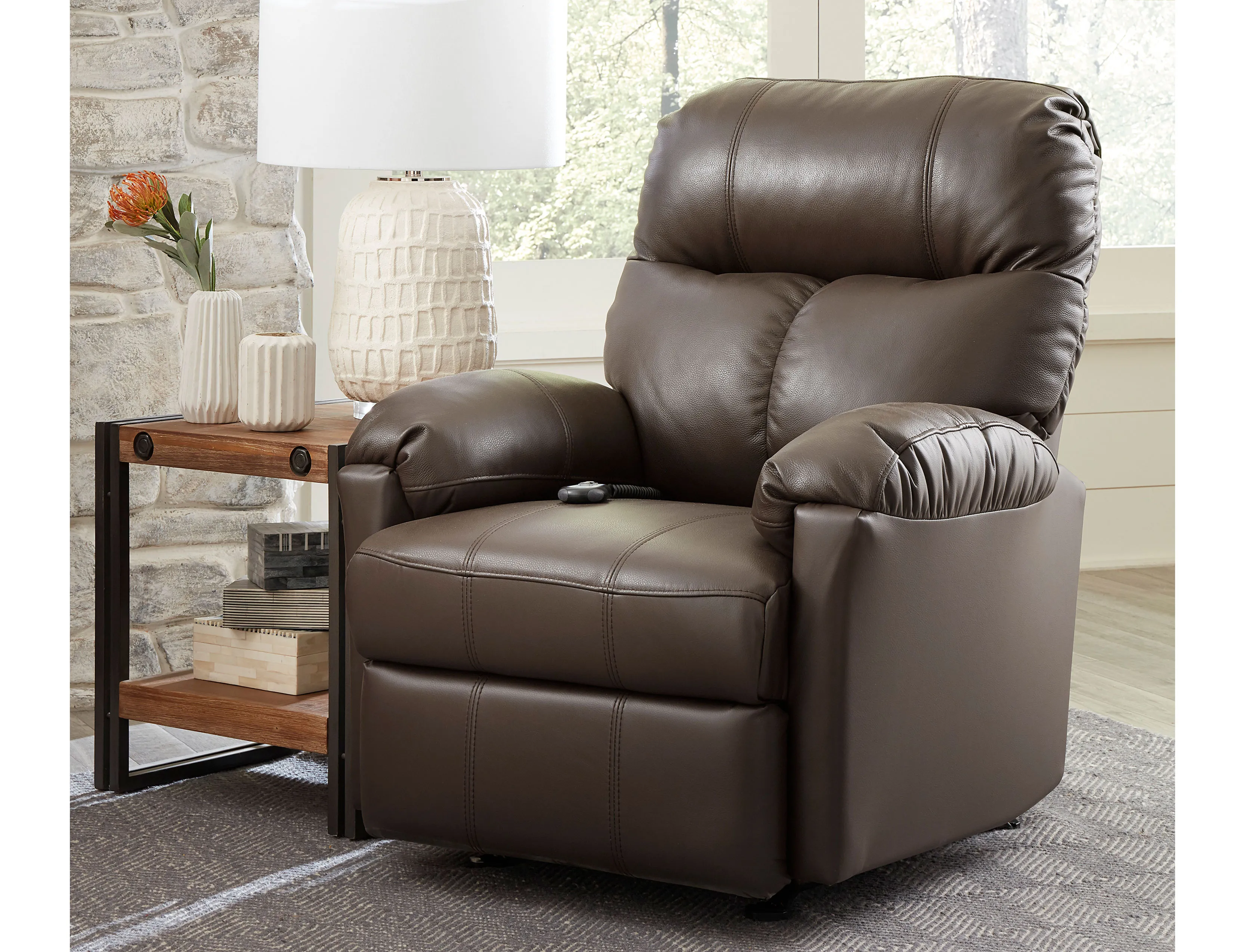 Picot Recliner (+7 leathers) 3 mechanisms 5 Picot Recliner (+7 leathers) 3 mechanisms