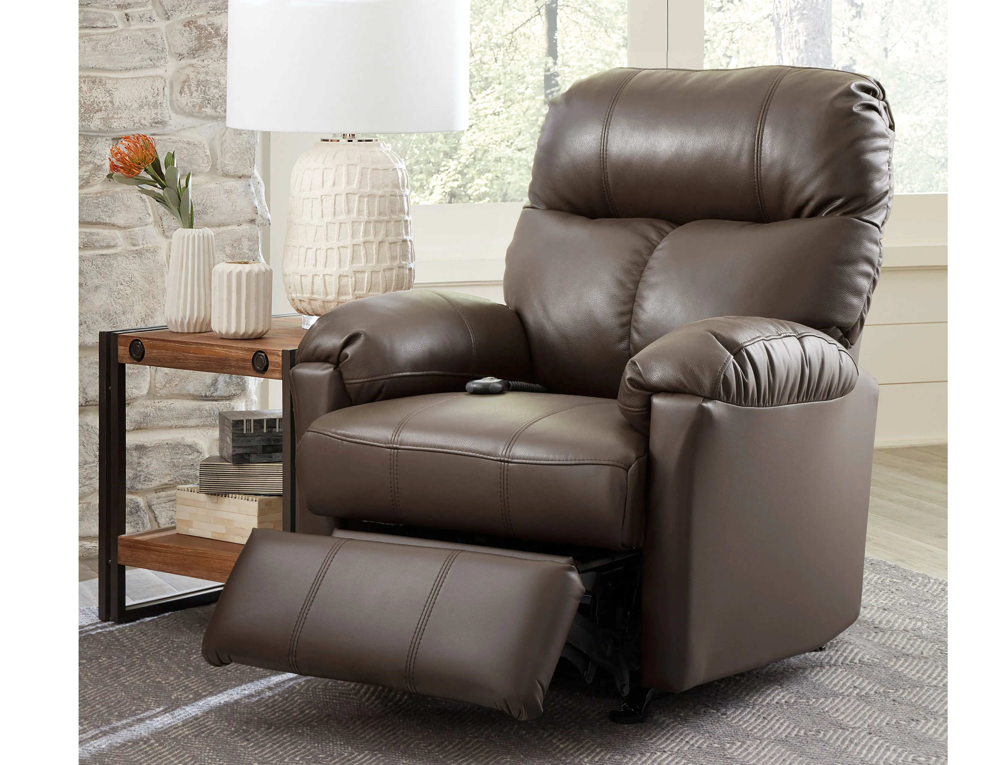 Picot Recliner (+7 leathers) 3 mechanisms 6 Picot Recliner (+7 leathers) 3 mechanisms