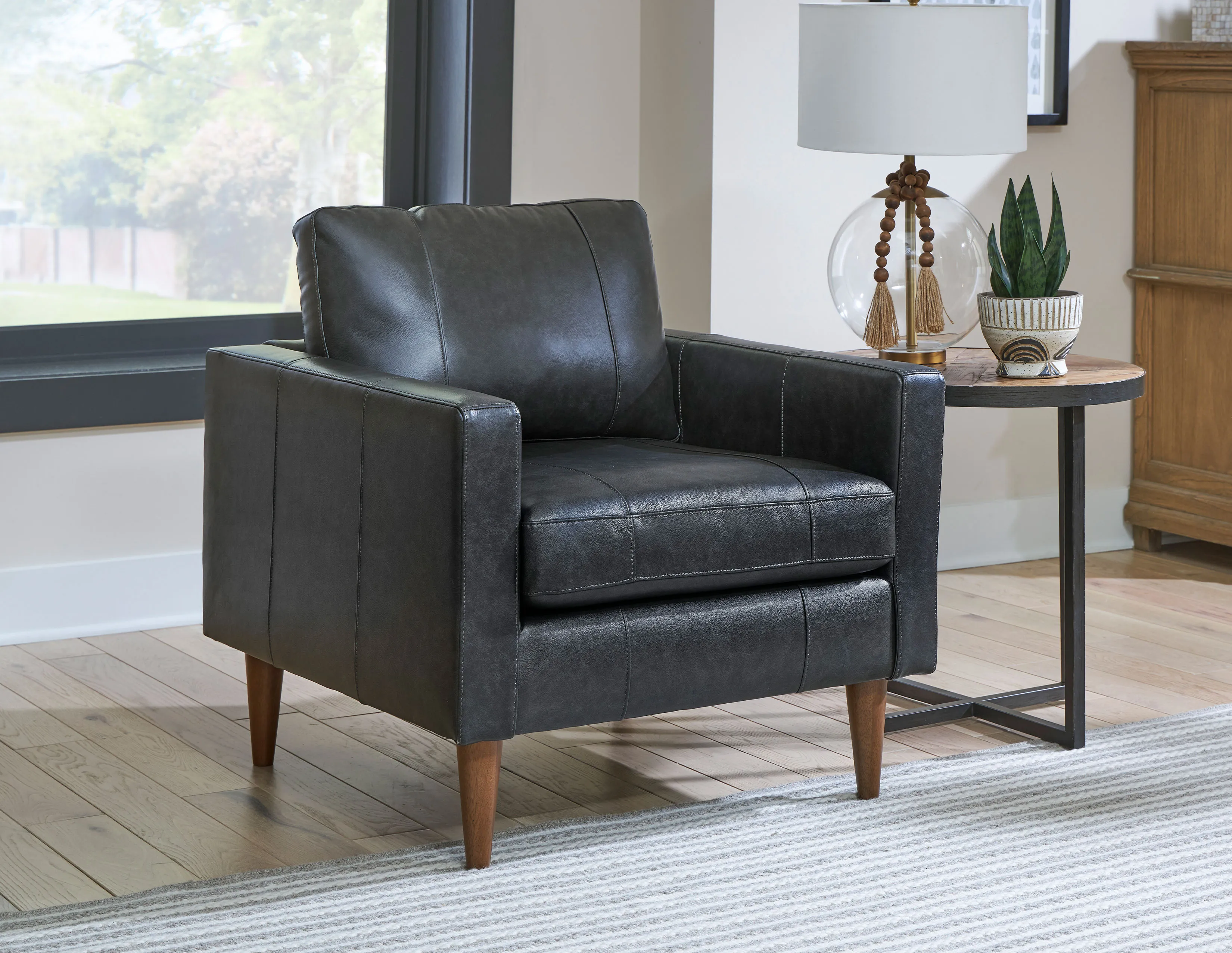 Trafton Leather Chair (+3 colors) 11 Trafton Leather Chair (+3 colors)