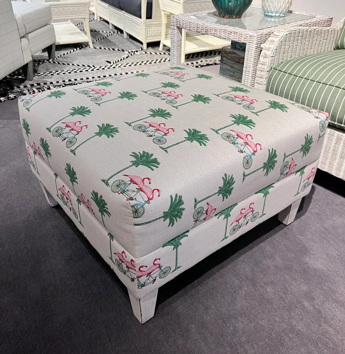 Alexa 30" Square Cocktail Ottoman (+69 fabrics) 3 Alexa 30" Square Cocktail Ottoman (+69 fabrics)