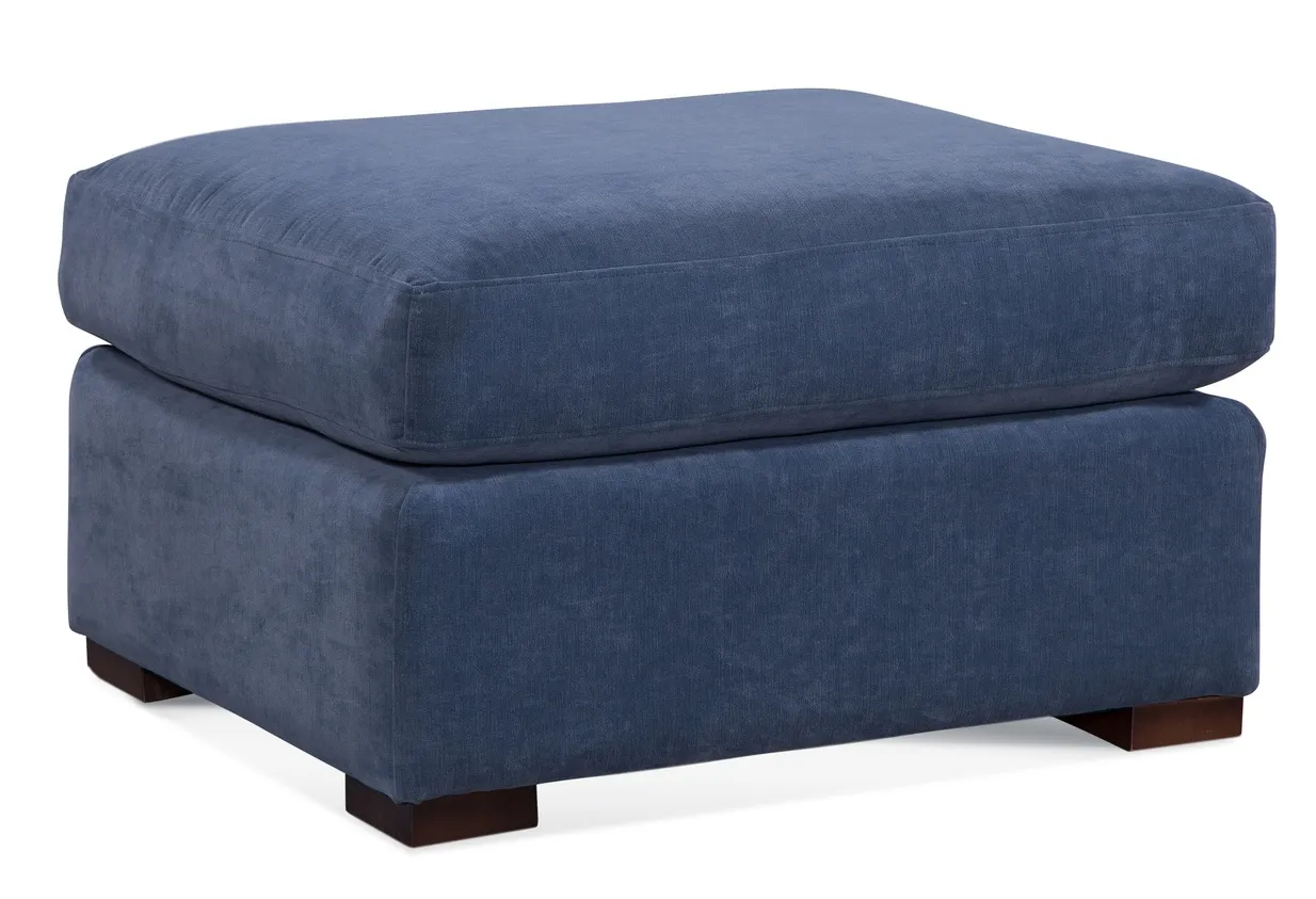 Pandora Accent Chair (+28 finishes +69 fabrics) 4 Pandora Accent Chair (+28 finishes +69 fabrics)