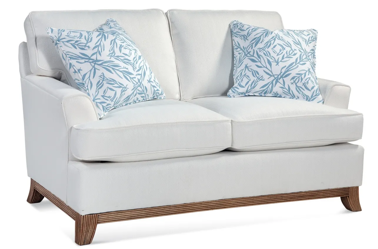 Oaks Way Accent Chair Green (+28 finishes +69 fabrics) 12 Oaks Way Accent Chair Green (+28 finishes +69 fabrics)