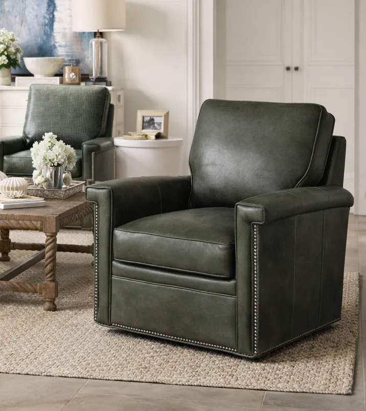 Bradington Young Mallory 774 Sofa (12 leathers) 8-Way Hand Tie 24 Bradington Young Mallory 774 Sofa (12 leathers) 8-Way Hand Tie