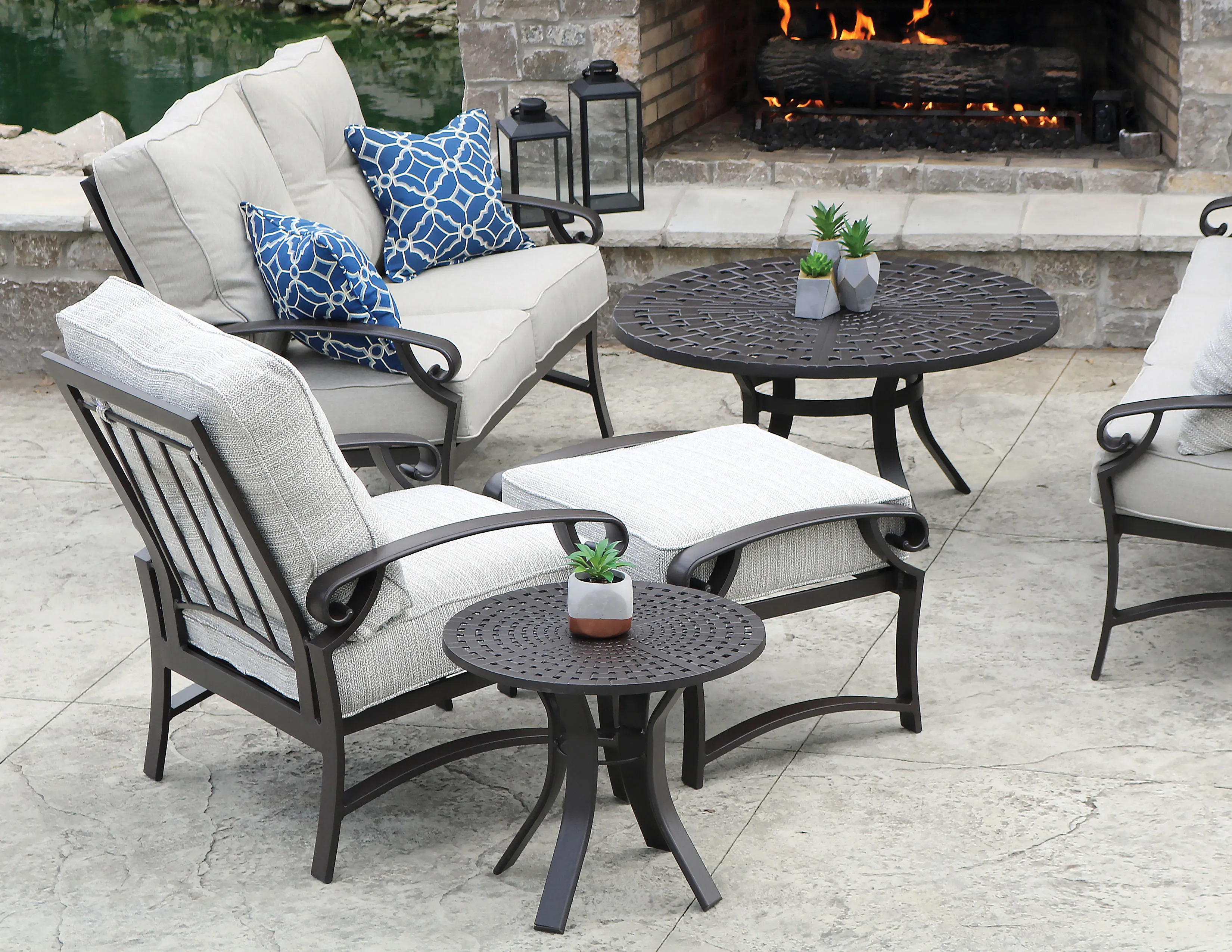 Monterey Cushion Lounge Chair (110 fabrics - 8 metal finishes) 2 Monterey Cushion Lounge Chair (110 fabrics - 8 metal finishes)