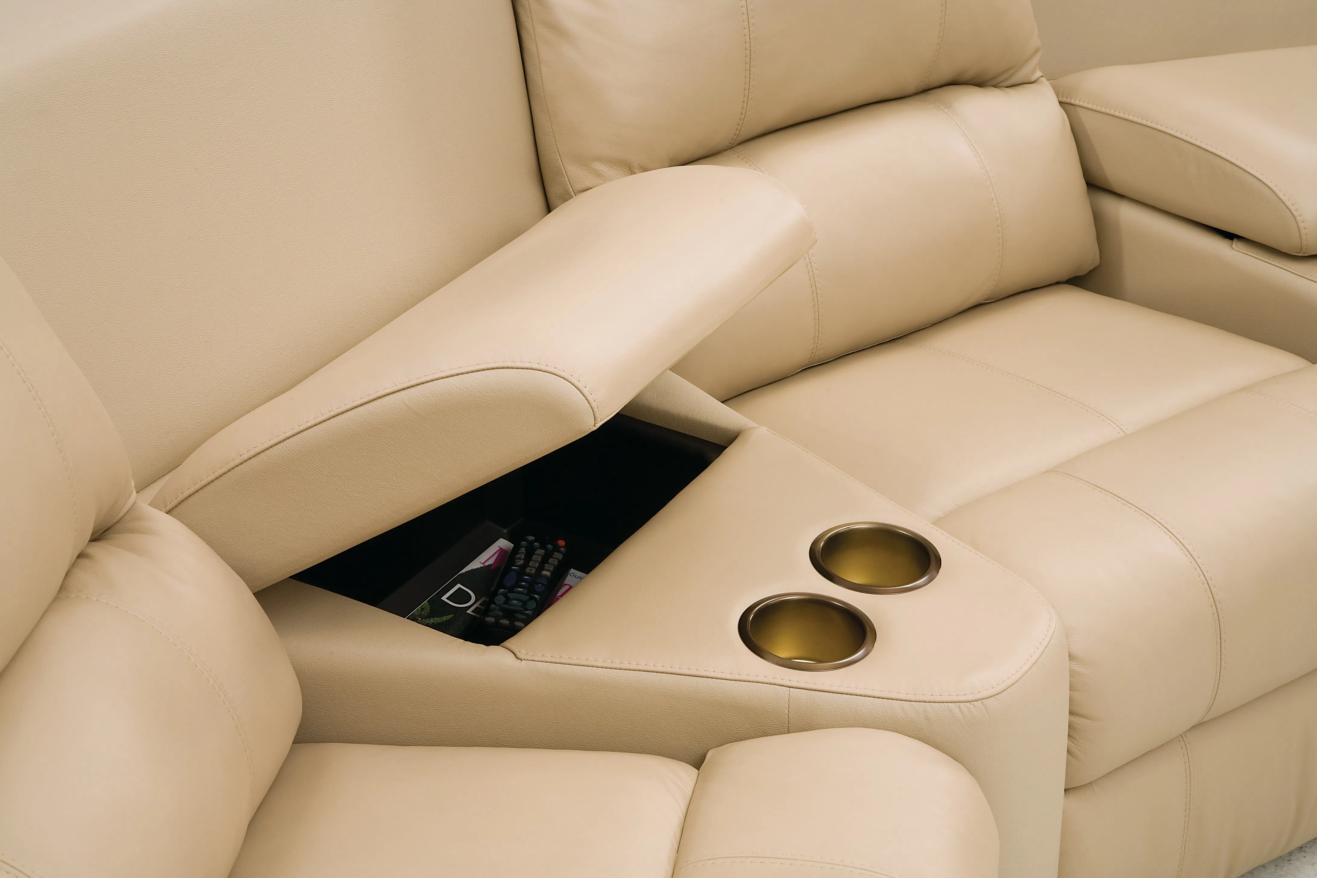 Delaney Rocker Recliner 5 Delaney Rocker Recliner