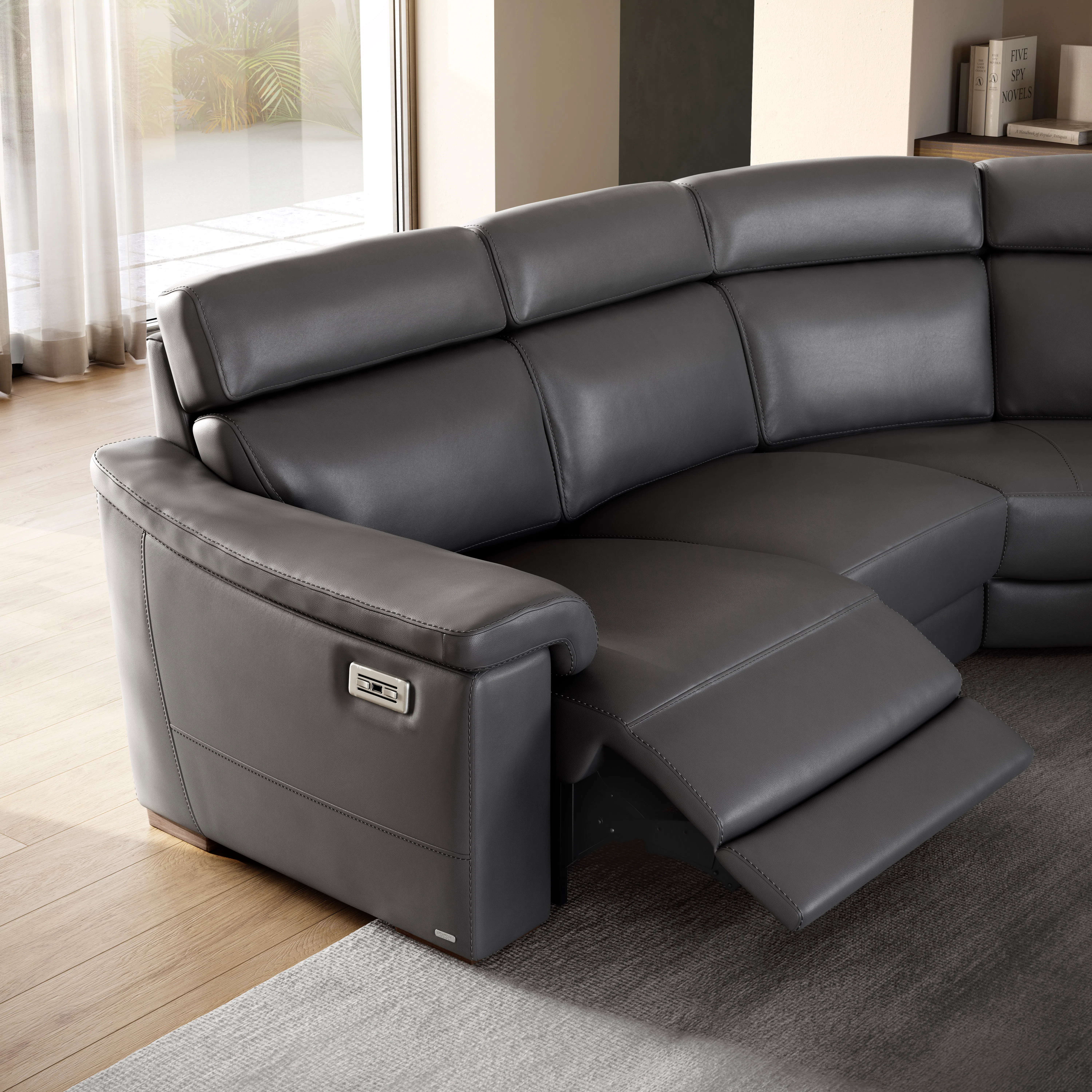 Giulivo C115 Power Headrest Power Reclining Sectional (+50 leathers) 8 Giulivo C115 Power Headrest Power Reclining Sectional (+50 leathers)