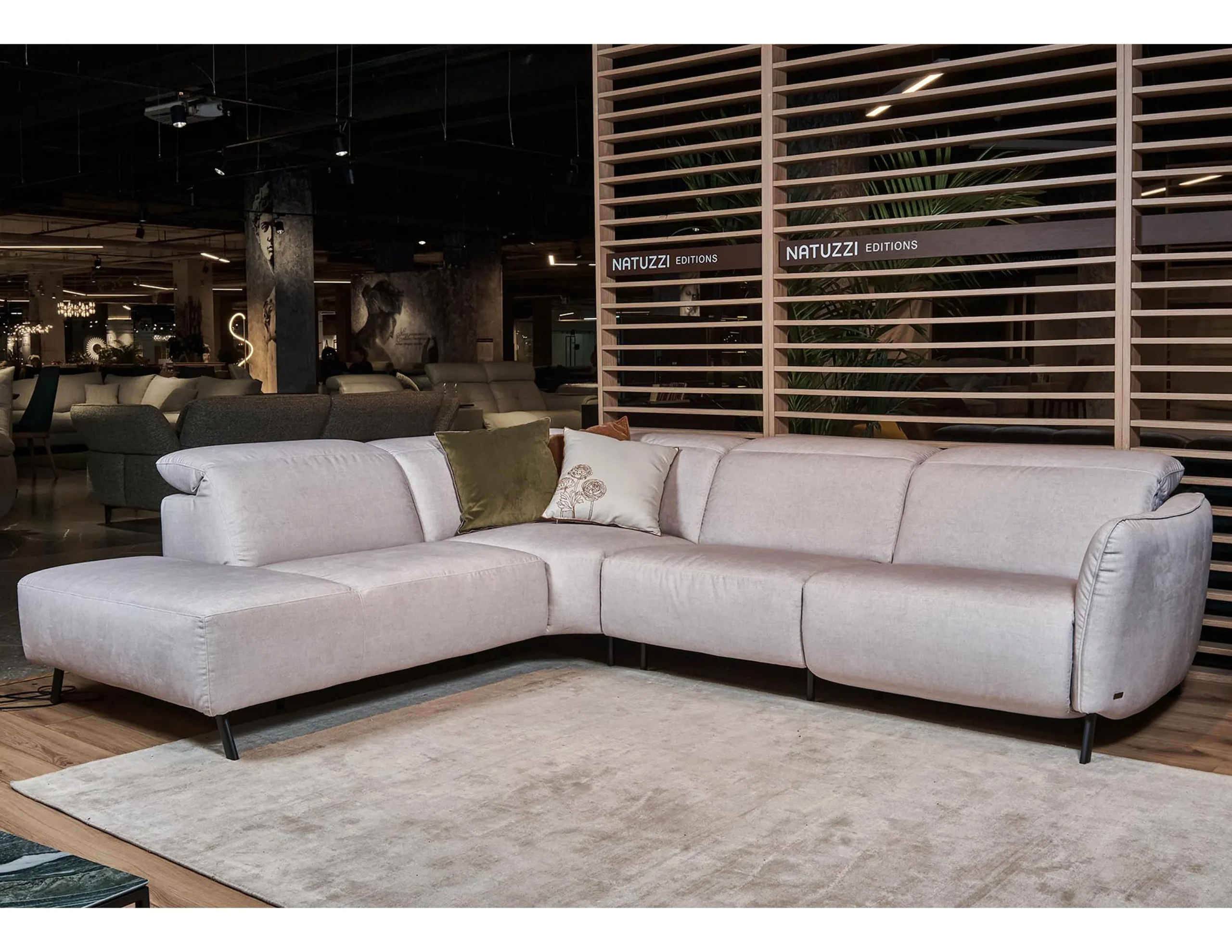 Lima C267 Stationary Sectional (+50 leathers) 1 Lima C267 Stationary Sectional (+50 leathers)