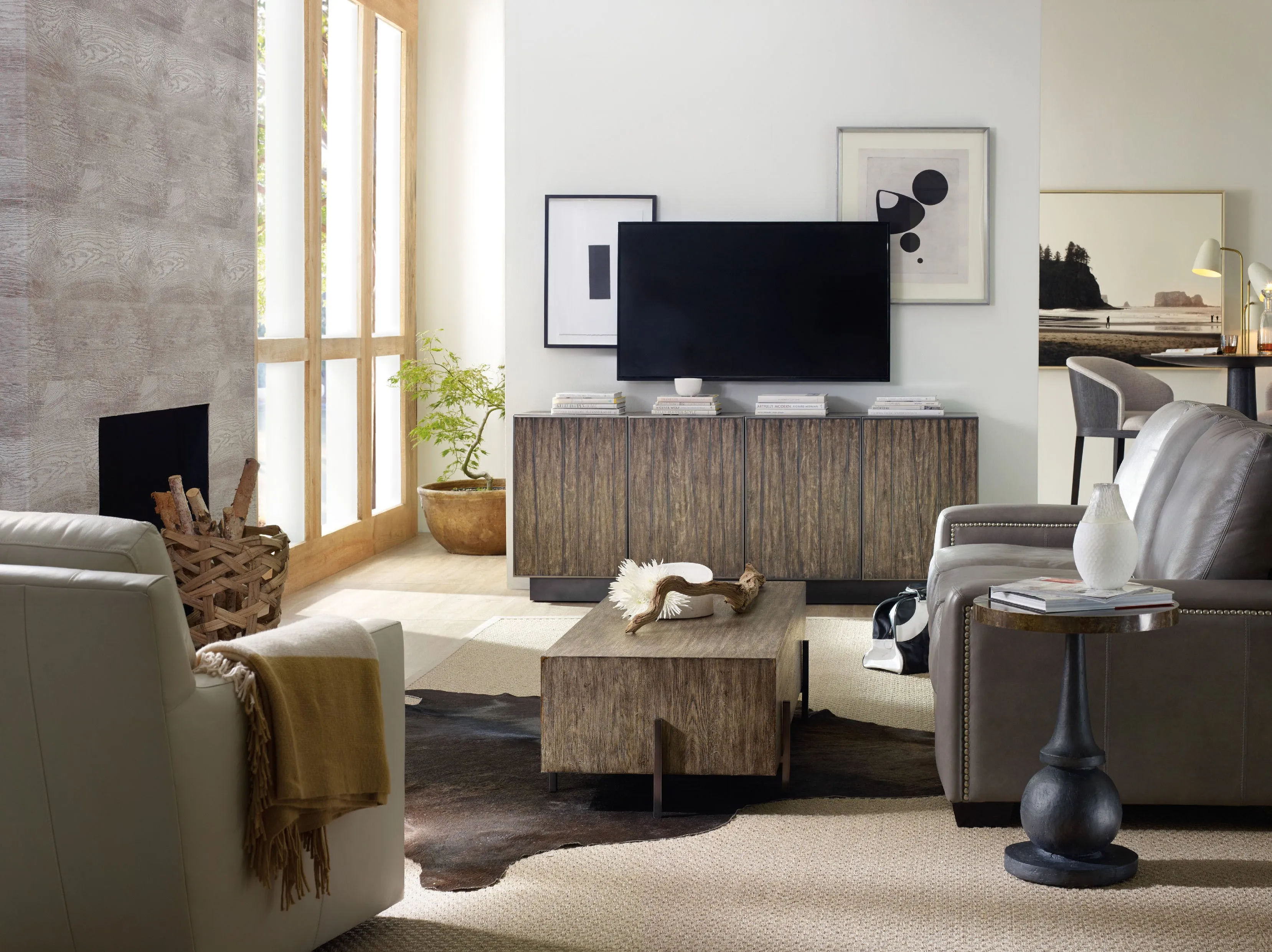 Curata Accent Table 4 Curata Accent Table