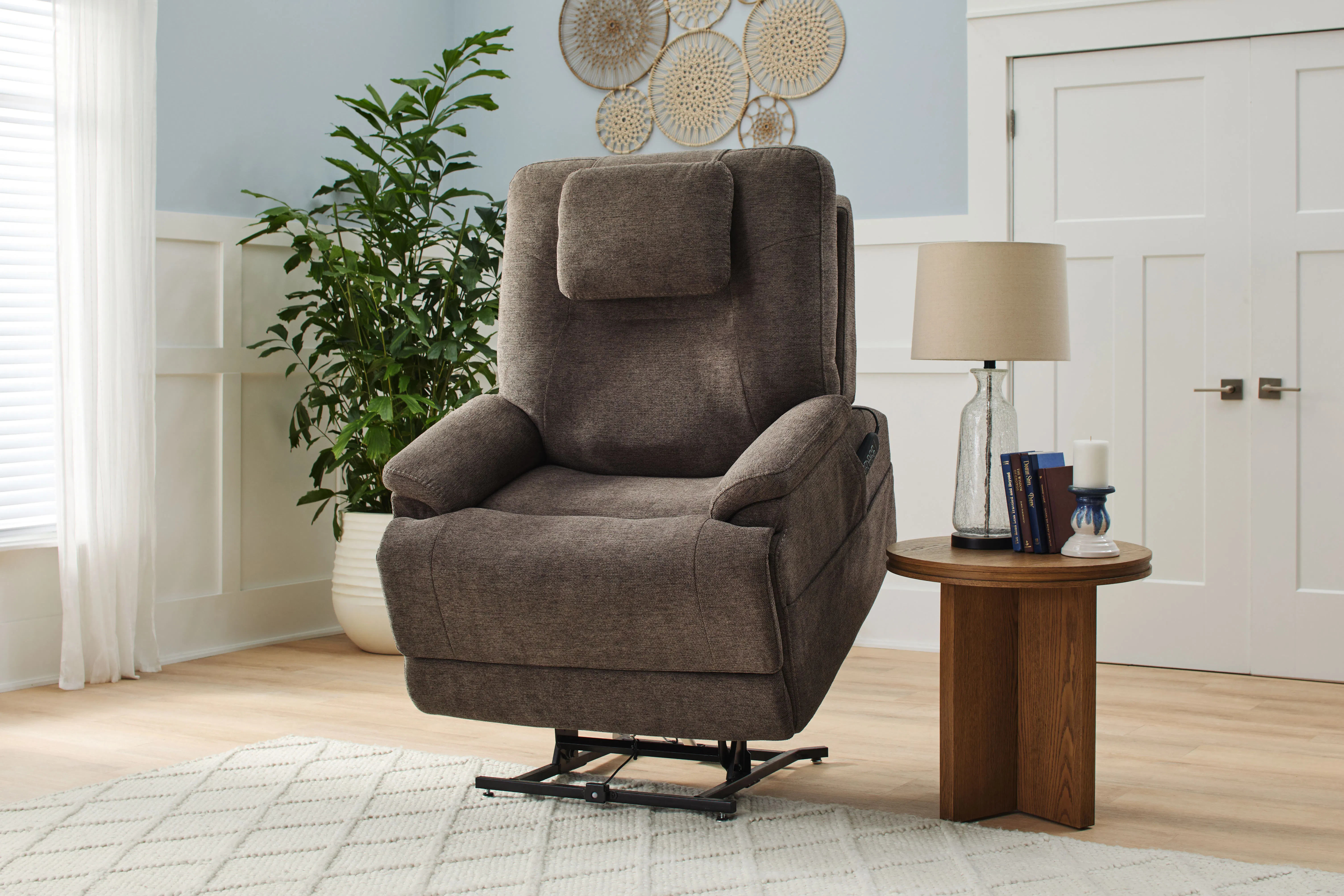 Zecliner 1092 Triple Power Lift Sleep Recliner with Heat and Massage (6' 0" and taller) in stock 17 Zecliner 1092 Triple Power Lift Sleep Recliner with Heat and Massage (6' 0" and taller) in stock