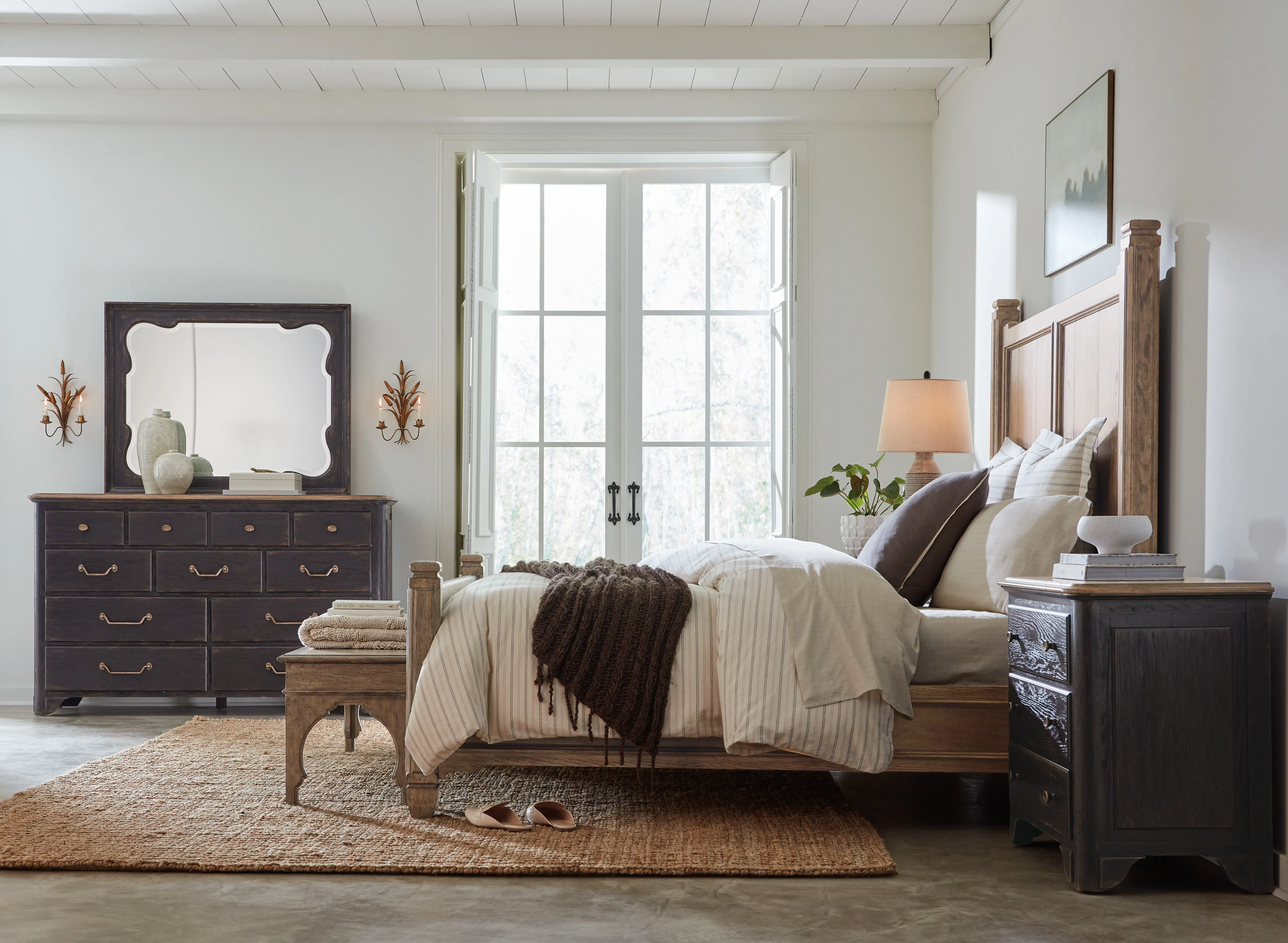 Americana King Panel Bed (honey finish) 7050-90266-85 3 Americana King Panel Bed (honey finish) 7050-90266-85