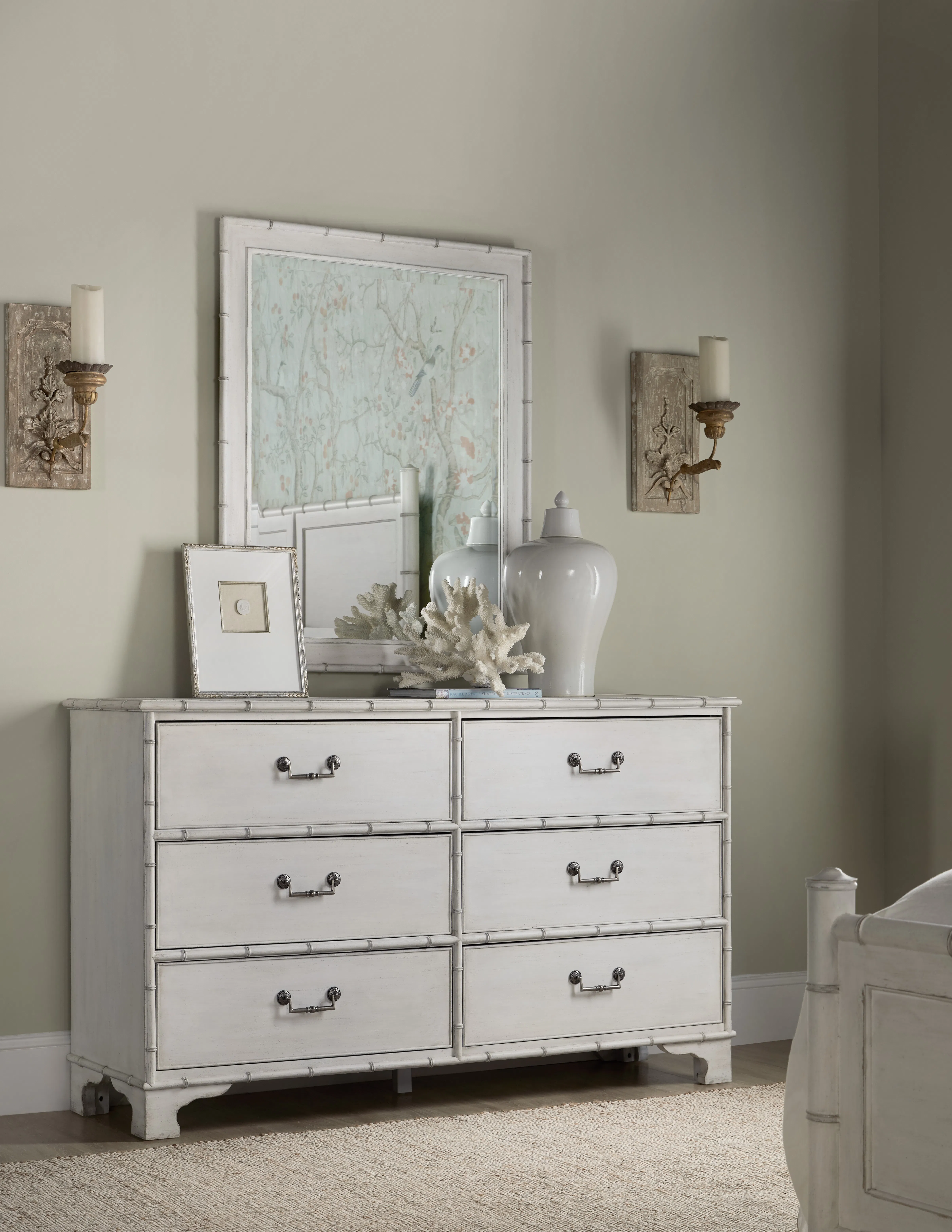 Charleston Six-Drawer Dresser (white heron finish) 6750-90101-06 4 Charleston Six-Drawer Dresser (white heron finish) 6750-90101-06