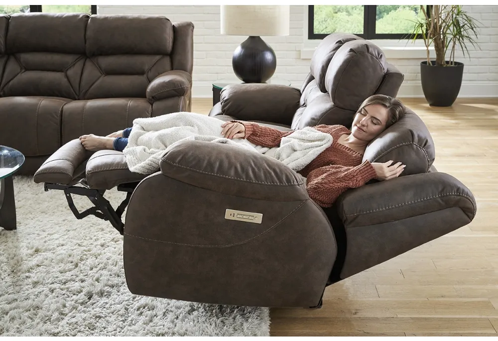 Oakley Zero Gravity Triple Power Wall Saver Recliner Walnut (In stock) 7 Oakley Zero Gravity Triple Power Wall Saver Recliner Walnut (In stock)