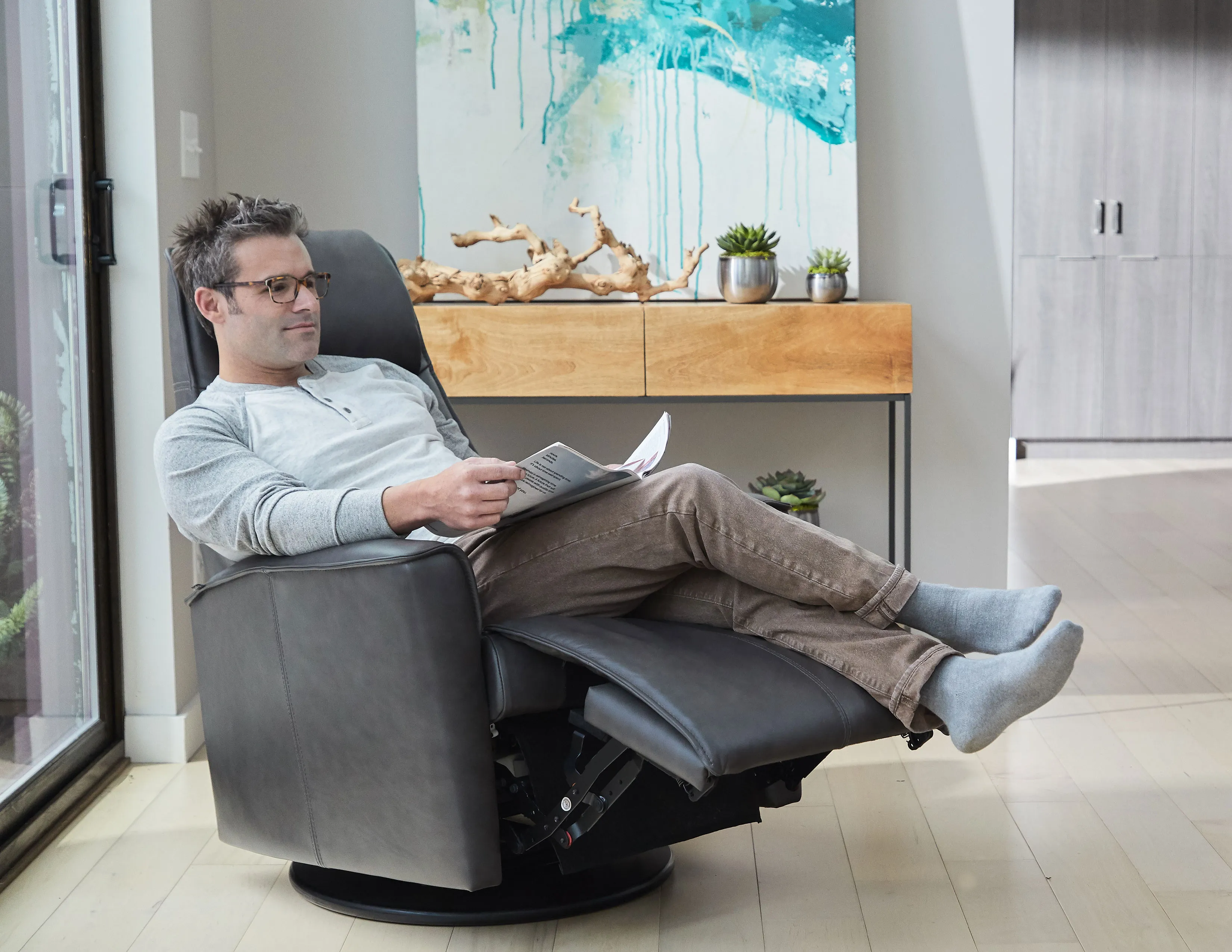 Urban Swivel Glider Recliner (+40 leathers) 10 Urban Swivel Glider Recliner (+40 leathers)